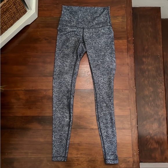 Lululemon High Times Pant Luon Suited Jacquard Black White - Picture 4 of 13